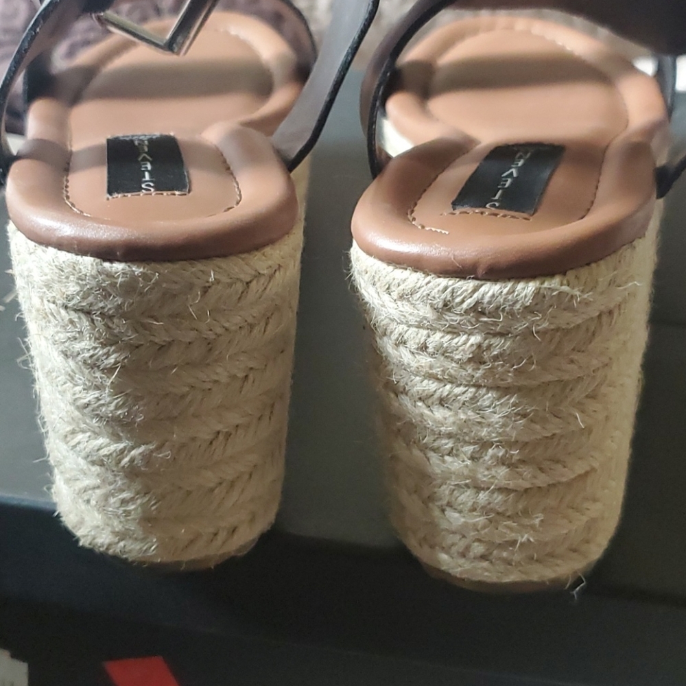 Wedge sandals - Picture 4 of 8